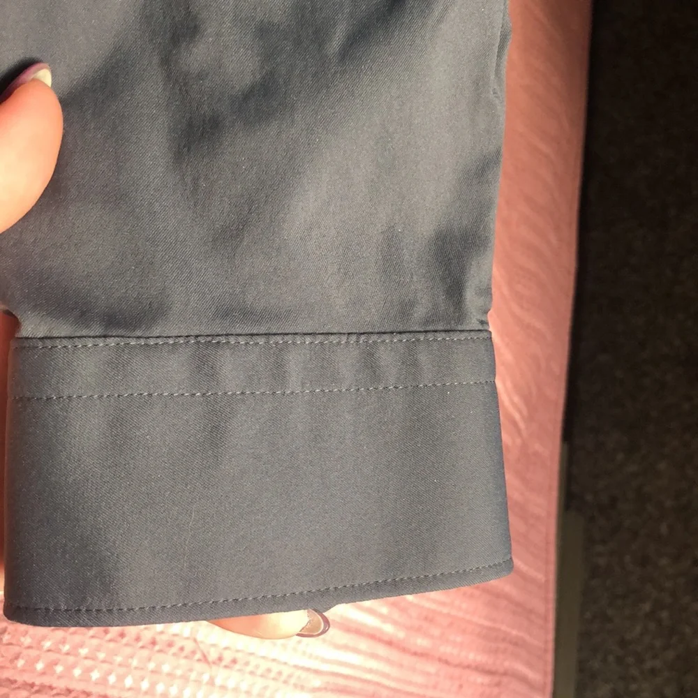 EXPRESS Performance button down - Picture 4 of 4